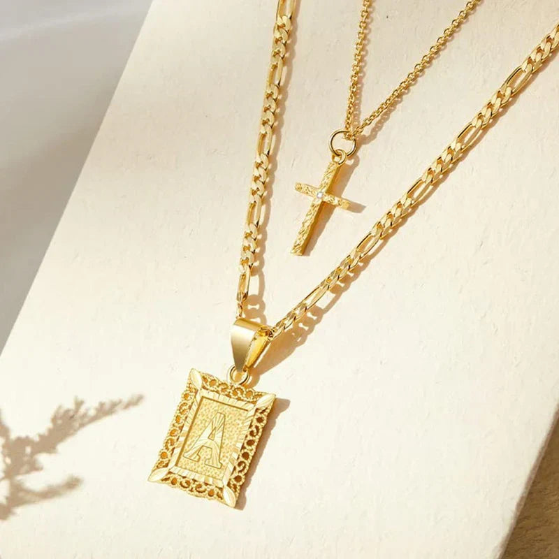 Set Collar Cruz con Inicial | Golden