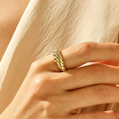 Anillo Croissant | Golden (4/4)