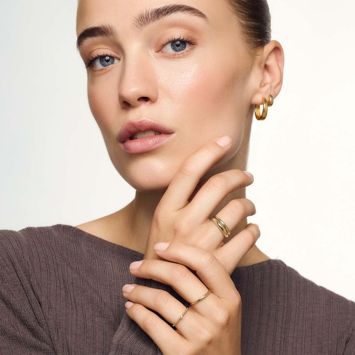 Aros Gia | Golden
