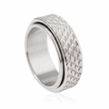Toren Scale Spinner Ring | Golden Blanco