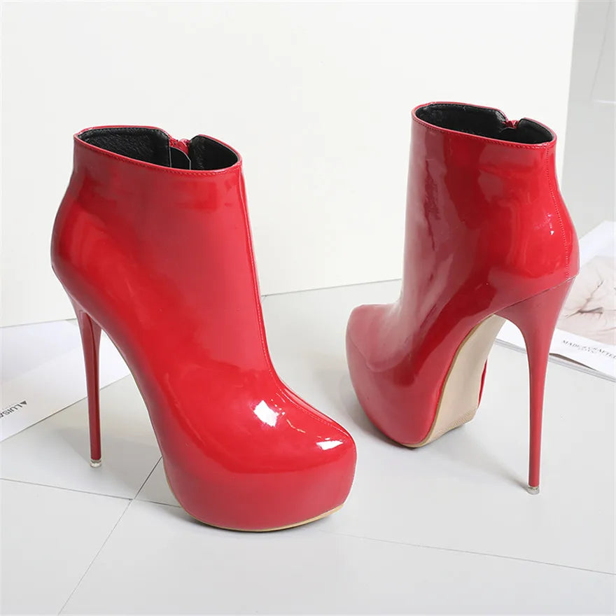 Noiré Platform Boots