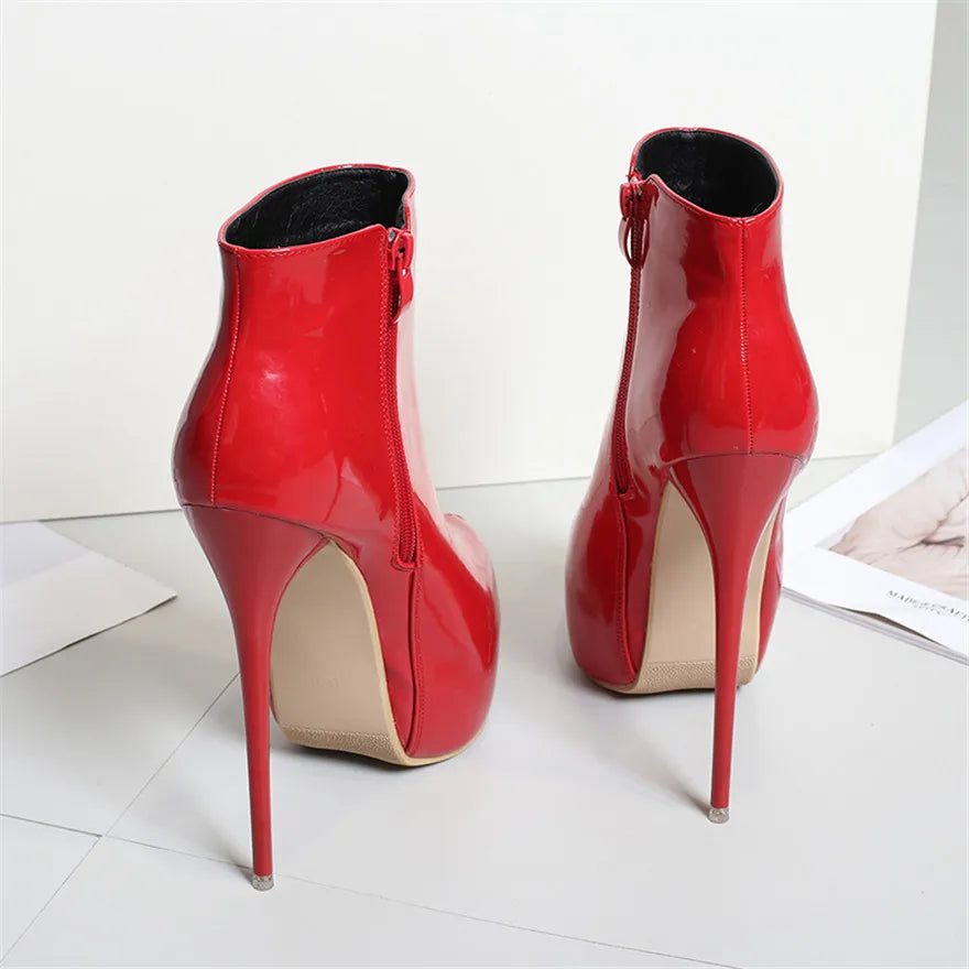 Noiré Platform Boots