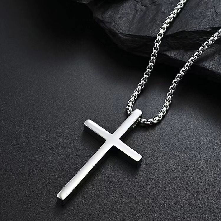 Bezel Cross Necklace | Golden Blanco (2/3)