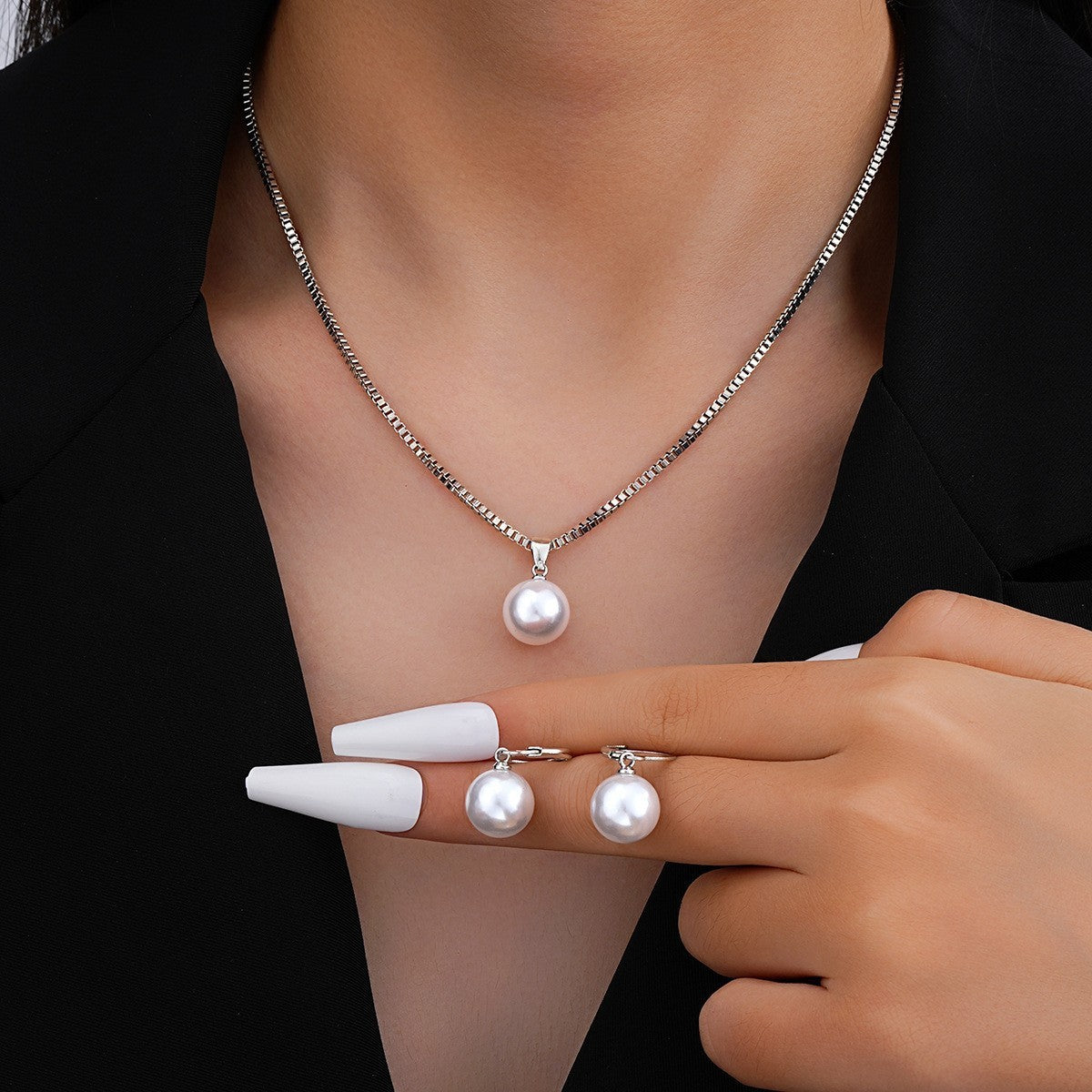Golden Grace Pearl Jewelry Set | Golden Blanco