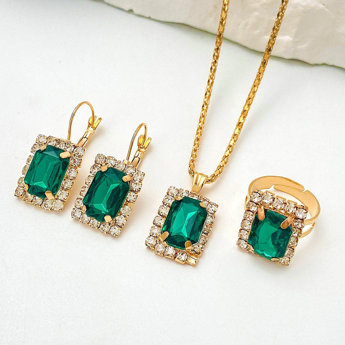 Set de Joyas Sylvara Greenveil | Golden Blanco