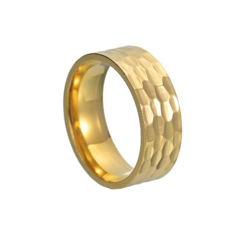Varek Hammered Band Ring | Golden