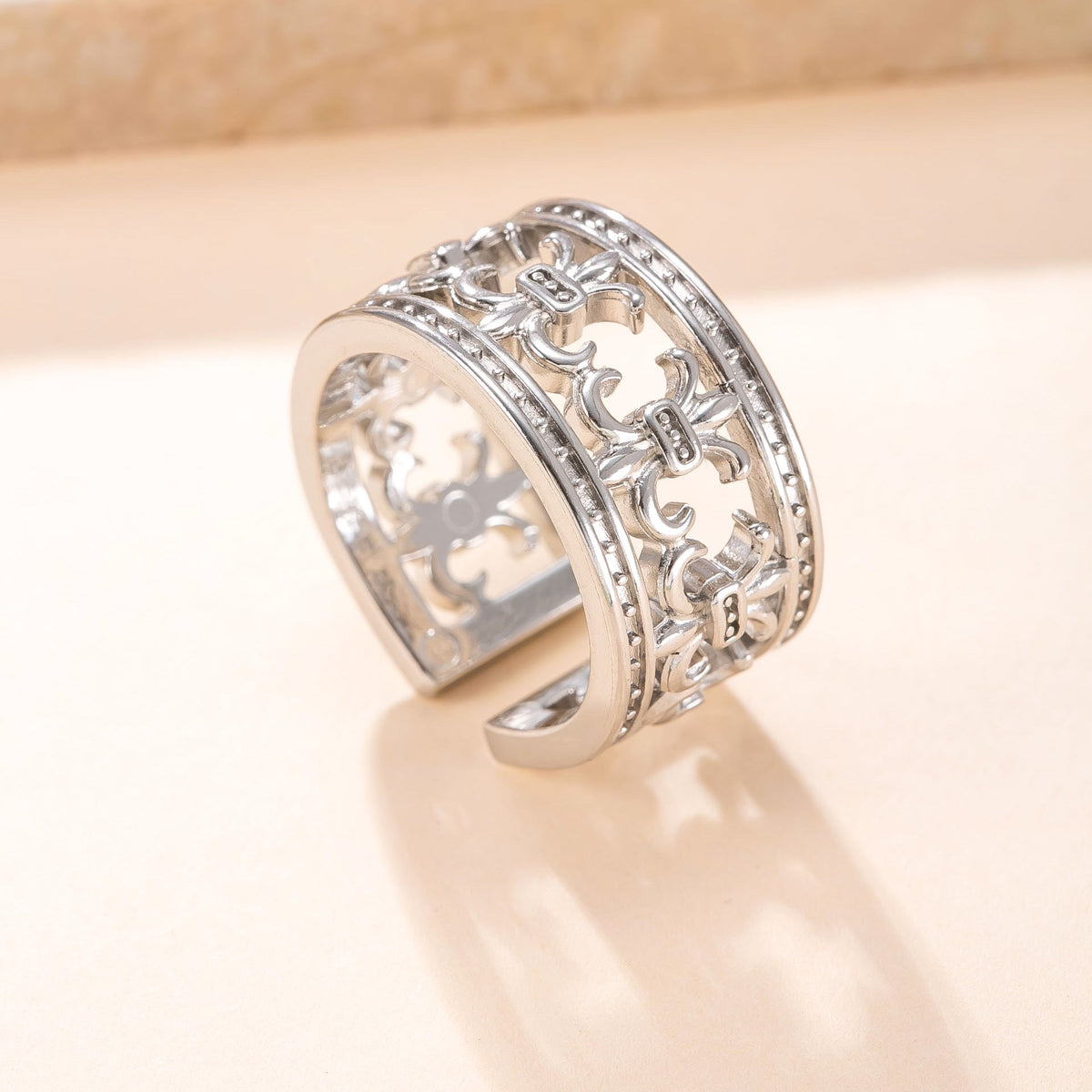 Forge Imperial Crown Ring | Golden Blanco