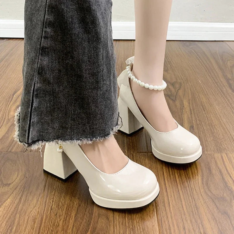 Isabella Mary Jane Heels