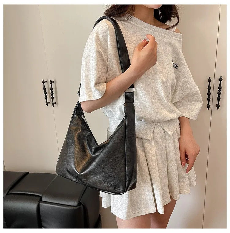 Elara Vintage Leather Tote