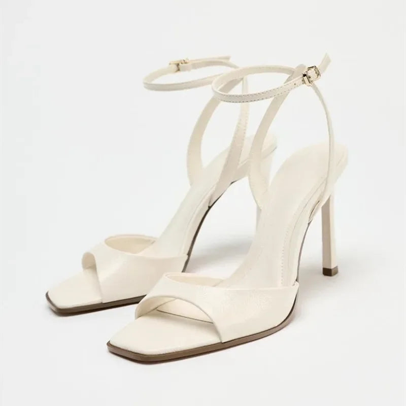 Zapatos de tacón con correa al tobillo Aurelia