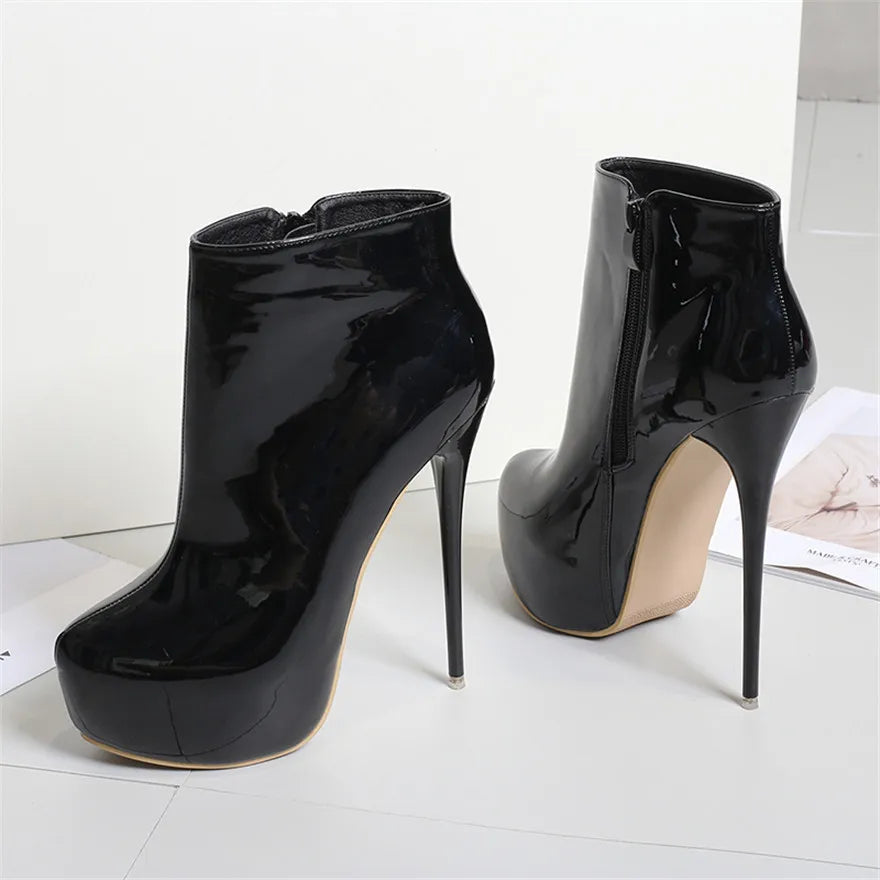 Noiré Platform Boots