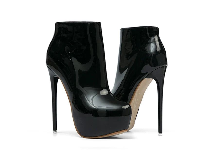 Noiré Platform Boots