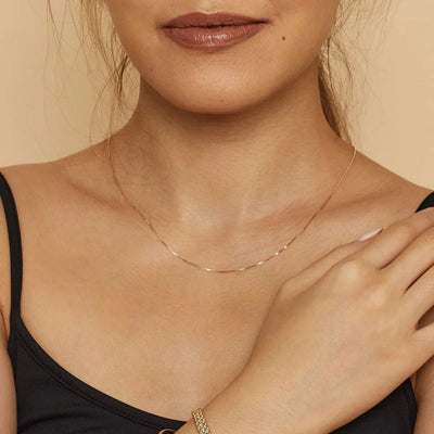 Bodega Box Necklace | Golden Blanco (4/4)