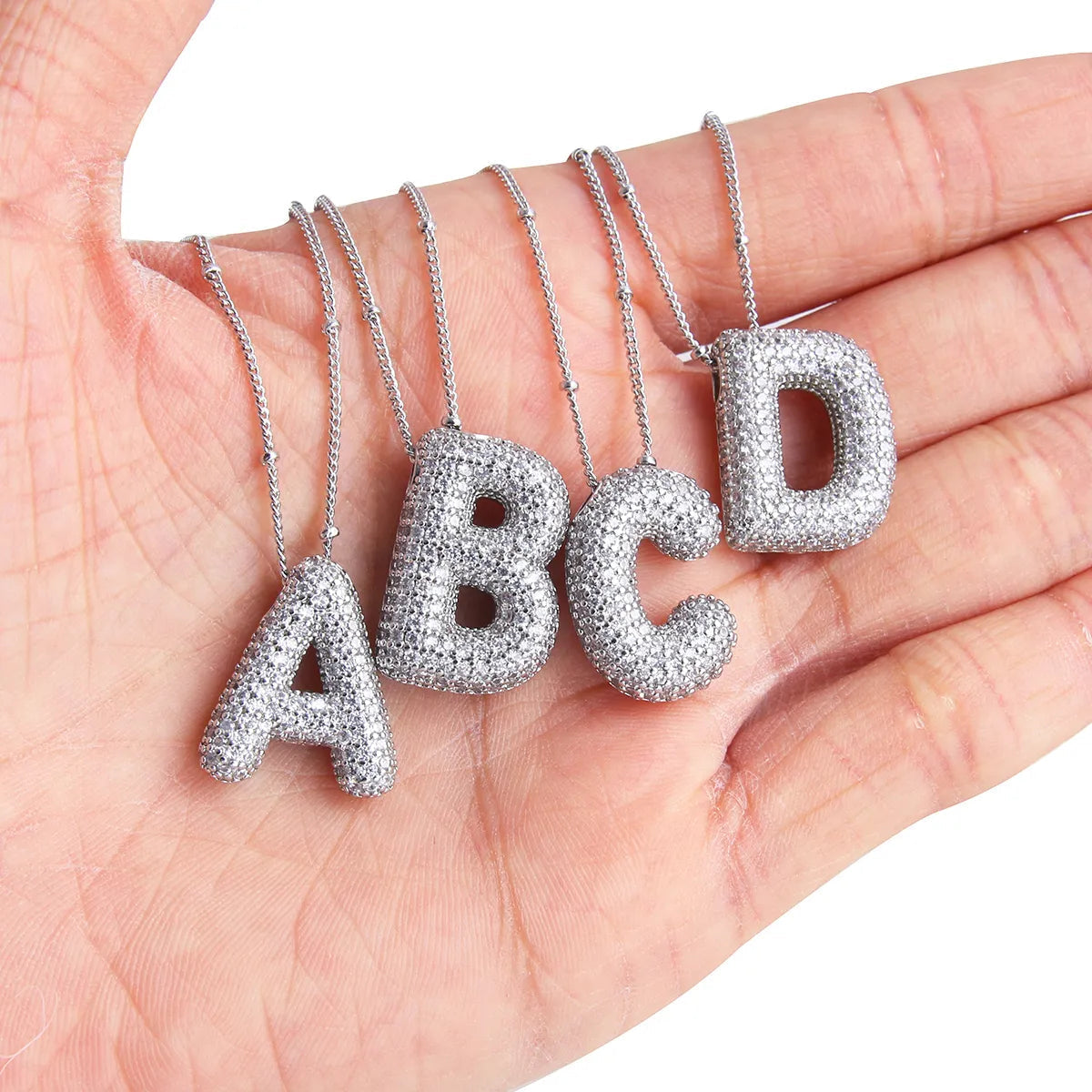 Bubble letter initial necklace set | Golden Blanco
