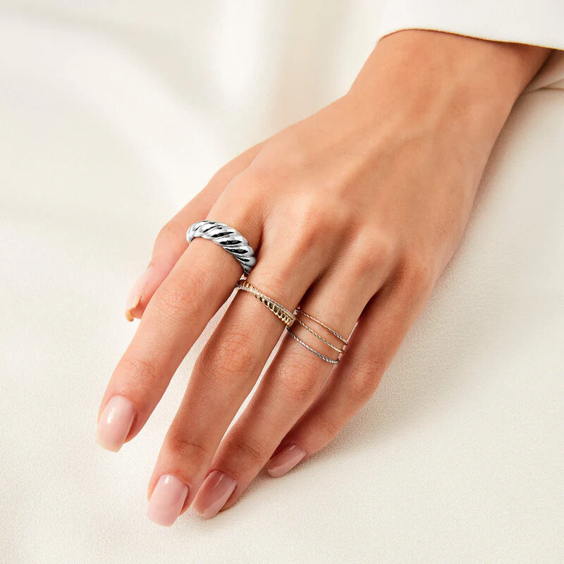 Croissant Ring | Golden Blanco