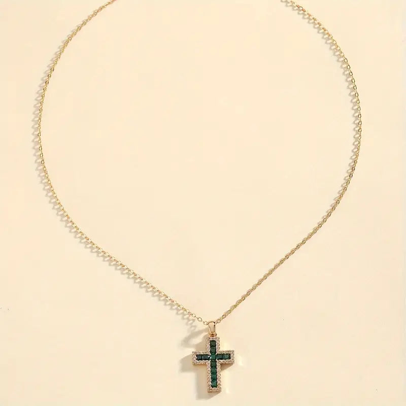 Collar Colgante Cruz Esmeralda Soléne | Golden