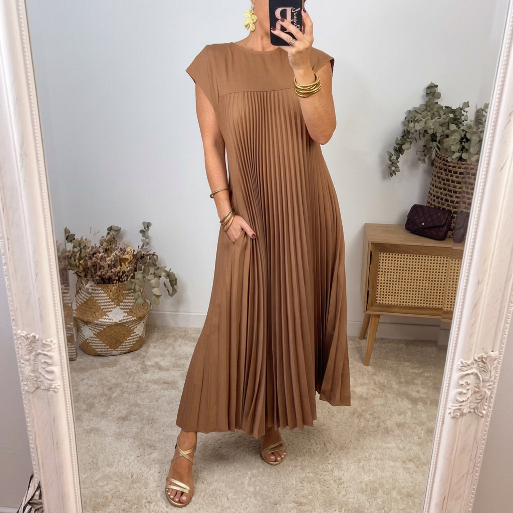 Maria Everyday Midi Dress
